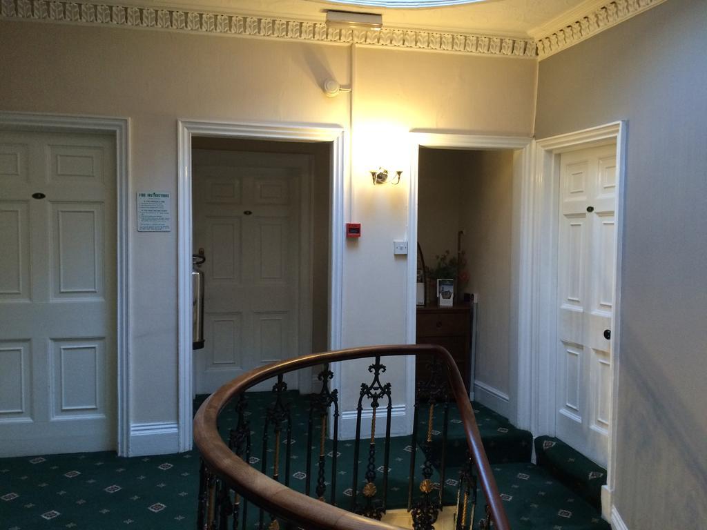 Hilbury Court Hotel Trowbridge Exterior photo